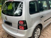 Gebraucht VW Touran Basis 116 PS (85 kW) 2003 Silber Van / Kleinbus