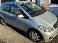 Gebraucht Mercedes A180 109 PS (80 kW) 2009 Silber Limousine