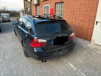 Gebraucht BMW 325 218 PS (160 kW) 2008 Blau Kombi