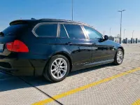 Gebraucht BMW 320 184 PS (135 kW) 2011 Schwarz Kombi