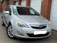 Gebraucht Opel Astra 110 PS (80 kW) 2012 Silber Kombi