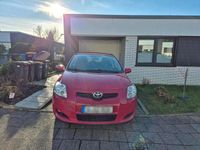 Gebraucht Toyota Auris 101 PS (74 kW) 2009 Rot Kleinwagen