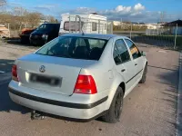 Gebraucht VW Bora 101 PS (74 kW) 1999 Silber Limousine