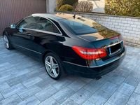 Gebraucht Mercedes E350 265 PS (194 kW) 2010 Schwarz Coupé