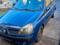 Gebraucht Renault Clio II 98 PS (72 kW) 2001 Blau Kleinwagen