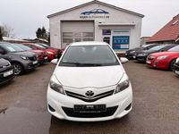 Gebraucht Toyota Yaris Life 99 PS (72 kW) 2012 Weiß Kleinwagen