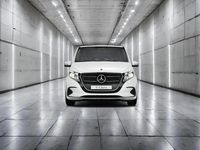 Gebraucht Mercedes V220 163 PS (119 kW) 2025 Weiß Van / Kleinbus