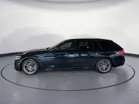 Gebraucht BMW 520 M Sport 190 PS (139 kW) 2021 M carbonschwarz metallic Kombi