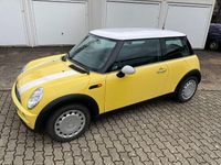 Usata Mini ONE 90 CV (66 kW) 2002 Giallo Utilitaria