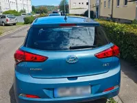 Gebraucht Hyundai i20 Style 75 PS (55 kW) 2015 Blau Kleinwagen