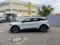Gebraucht Renault Megane E-Tech Equilibre 96 kW (131 PS) 2022 Gletscherweiss Kleinwagen