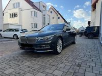 Gebraucht BMW 750 400 PS (294 kW) 2017 Grau Limousine