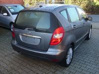 Gebraucht Mercedes A200 136 PS (100 kW) 2009 Grau Limousine