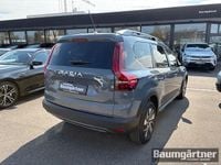 Neu Dacia Jogger Expression 110 PS (80 kW) 2026 Grün Van / Kleinbus