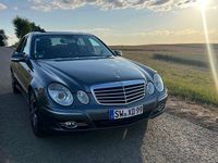 Gebraucht Mercedes E230 Avantgarde 204 PS (150 kW) 2008 Grau Limousine