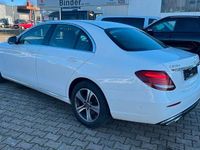 Gebraucht Mercedes E200 Avantgarde 150 PS (110 kW) 2018 Weiß Limousine