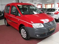 Używany VW Caddy 75 KM (55 kW) 2009 Czerwony Minivan