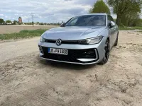 Gebraucht VW Passat R-line 150 PS (110 kW) 2024 Silber Kombi