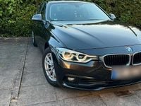 Gebraucht BMW 320 Advantage 190 PS (139 kW) 2017 Braun Limousine