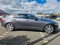 Gebraucht Jaguar XE 180 PS (132 kW) 2016 Grau Limousine