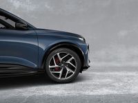 Gebraucht Audi SQ6 e-tron Ambiente 359 kW (489 PS) 2025 Plasmablau metallic SUV