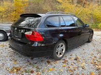Gebraucht BMW 318 Comfort Edition 122 PS (89 kW) 2007 Schwarz Kombi