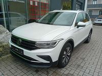 Gebraucht VW Tiguan Move 150 PS (110 kW) 2024 Oryxweiß perlmutteffekt (metallic) SUV