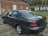 Gebraucht Mercedes C220 2001 Schwarz Limousine