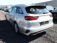 Gebraucht Kia Ceed Vision 120 PS (88 kW) 2024 Silber metallic Kleinwagen