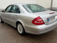 Gebraucht Mercedes E240 Elegance 170 PS (125 kW) 2004 Silber Limousine
