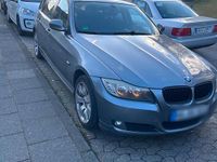 Gebraucht BMW 320 177 PS (130 kW) 2008 Grau Kombi