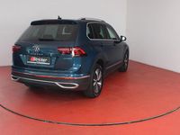 Gebraucht VW Tiguan Elegance 245 PS (180 kW) 2022 Blau SUV