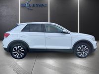 Gebraucht VW T-Roc Active 150 PS (110 kW) 2021 Pure white SUV