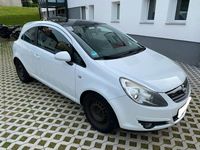 Gebraucht Opel Corsa Color Edition 87 PS (63 kW) 2010 Weiß Kleinwagen