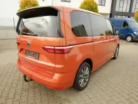 Käytetty VW Multivan Energetic 160 HP (117 kW) 2022 Oranssi Tila-auto