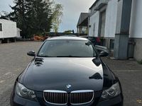 Gebraucht BMW 330 231 PS (169 kW) 2006 Blau Kombi