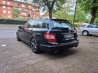 Gebraucht Mercedes 320 305 PS (224 kW) 2008 Schwarz Kombi