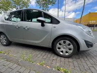 Gebraucht Opel Meriva Edition 101 PS (74 kW) 2013 Silber Van / Kleinbus