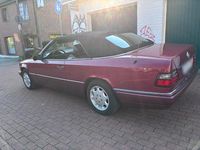Gebraucht Mercedes E320 220 PS (161 kW) 1994 Rot Cabrio