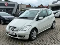 Gebraucht Mercedes A180 116 PS (85 kW) 2010 Weiß Kleinwagen
