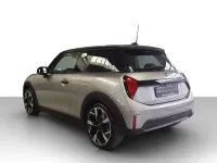 Używany Mini Cooper 114 kW (156 KM) 2025 Srebrny Hatchback