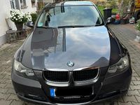 Gebraucht BMW 318 150 PS (110 kW) 2008 Grau Kombi