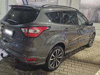 Gebraucht Ford Kuga ST-Line 150 PS (110 kW) 2018 Grau SUV