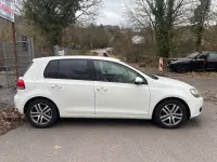 Gebraucht VW Golf VI Comfortline 105 PS (77 kW) 2010 Weiß Kleinwagen