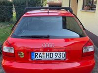 Gebraucht Audi A3 Ambiente 102 PS (75 kW) 2002 Rot Kleinwagen