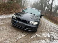 Gebraucht BMW 116 122 PS (89 kW) 2008 Schwarz Kleinwagen