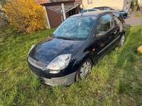 Second-hand Ford Focus 60 CP (44 kW) 2006 Albastru Hatchback