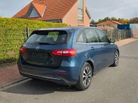 Gebraucht Mercedes B180 116 PS (85 kW) 2021 Blau Kleinwagen