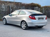 Gebraucht Mercedes CL230 197 PS (144 kW) 2001 Silber Coupé