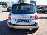 Gebraucht Renault Modus Expression 75 PS (55 kW) 2009 Grau Van / Kleinbus